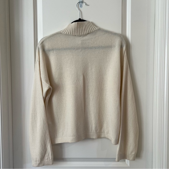 Everlane ReCashmere Button Mock Neck Henley Sweater in Ivory - Picture 2 of 4